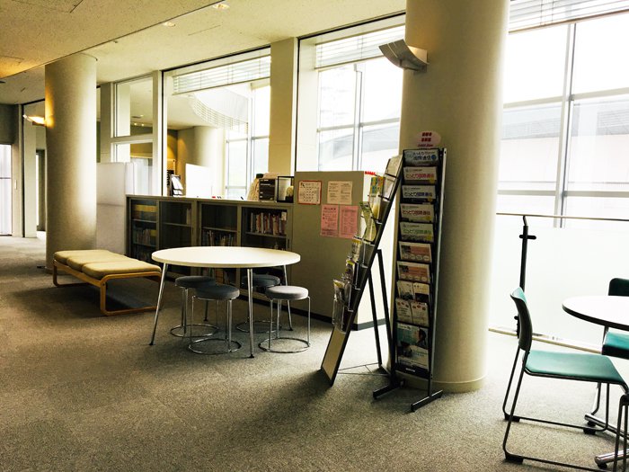 4F_lobby2_yonago.jpg